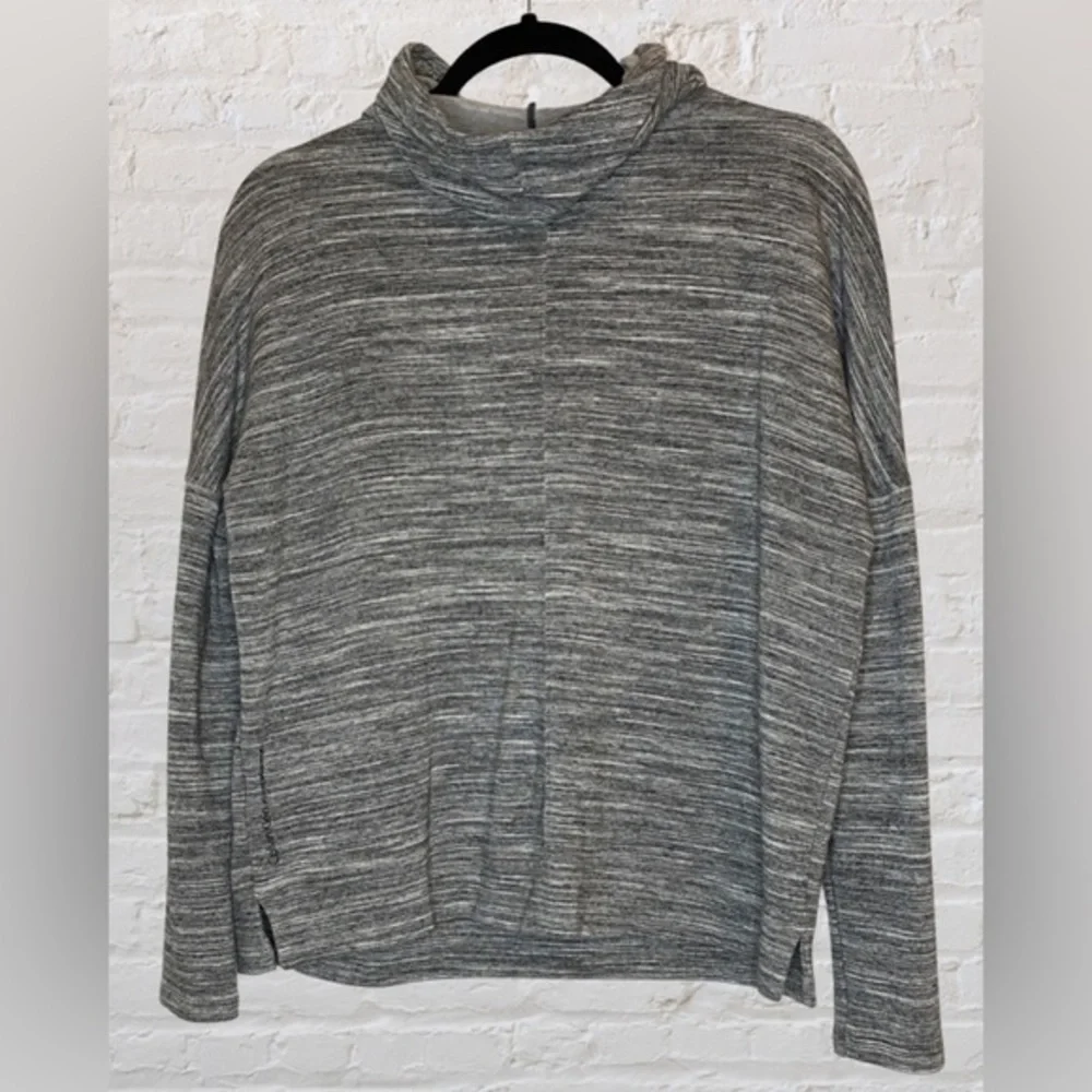 Women’s Calvin Klein Gray‎ Long Sleeve Pullover Hoodie Sweatshirt Size Medium